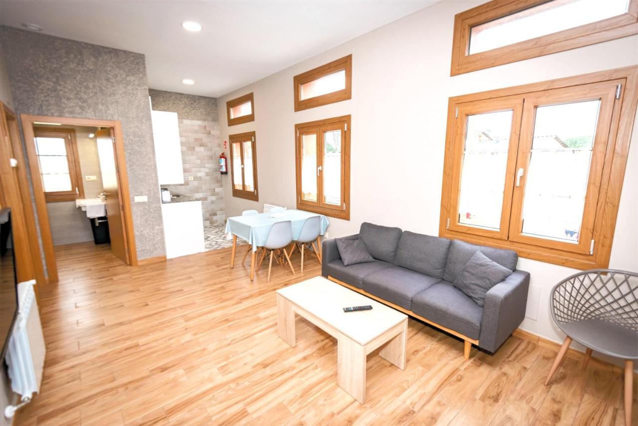 Apartamentos Navalin Тапиа де Касариего Екстериор снимка