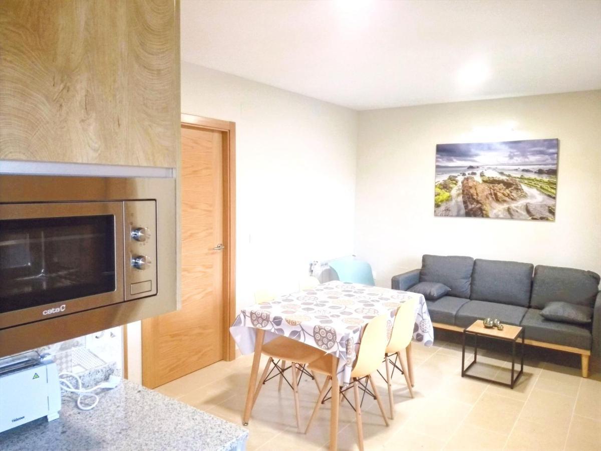Apartamentos Navalin Тапиа де Касариего Екстериор снимка